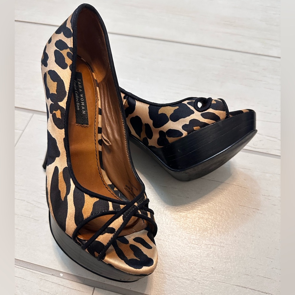 Zara Animal Print Peep Toe Heels - Picture 2 of 9